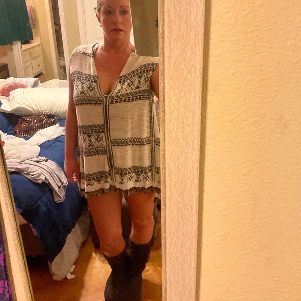 NEW LISTING‼️FREE PEOPLE Tunic - Picture 10 of 16